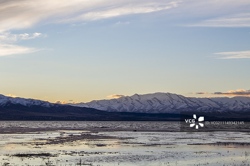 二月的犹他湖图片素材