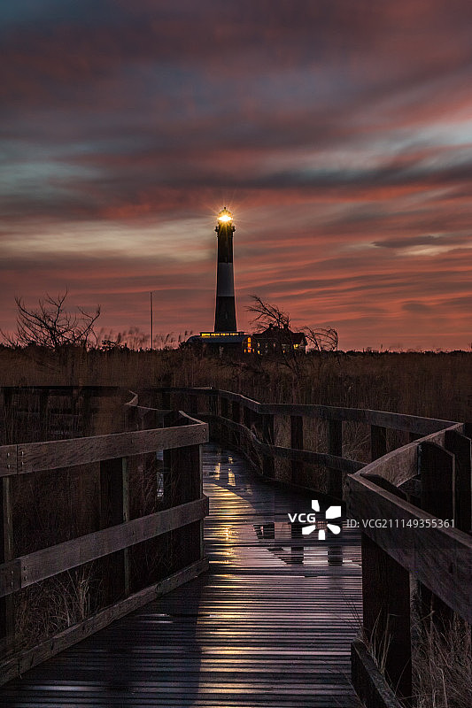 圣诞节前夕日出图片素材