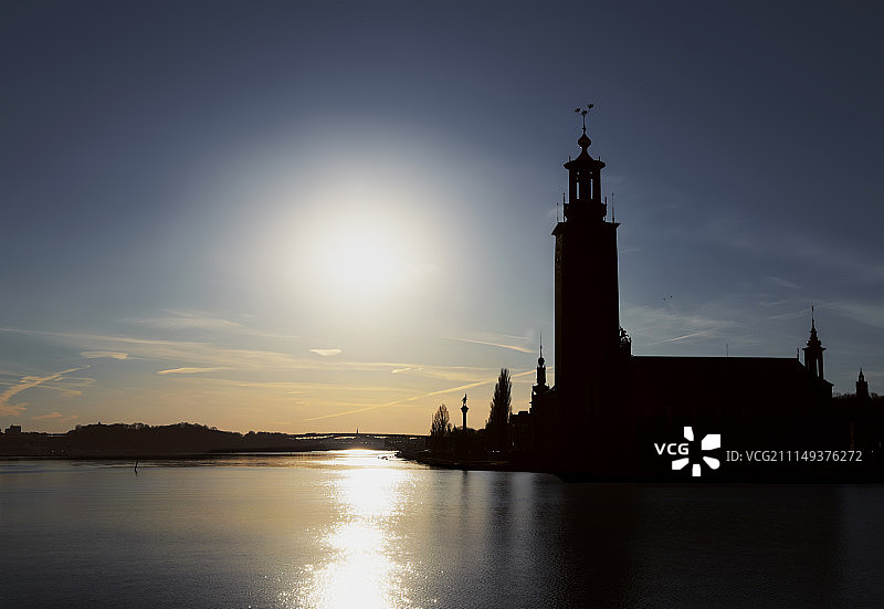 斯德哥尔摩市政厅春日落日图片素材