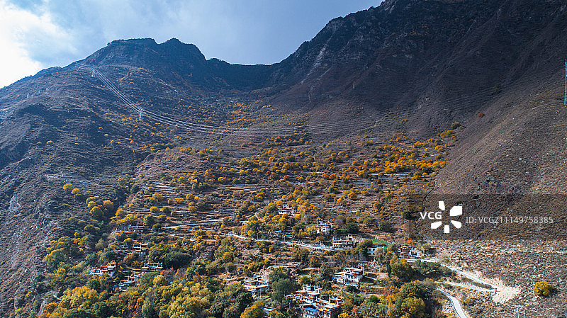 航拍盘山公路图片素材