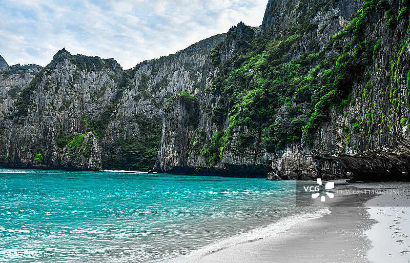 玛雅湾的蓝色海水图片素材