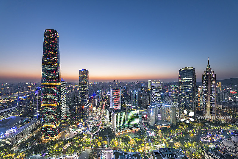 广州CBD花城广场夜景图片素材