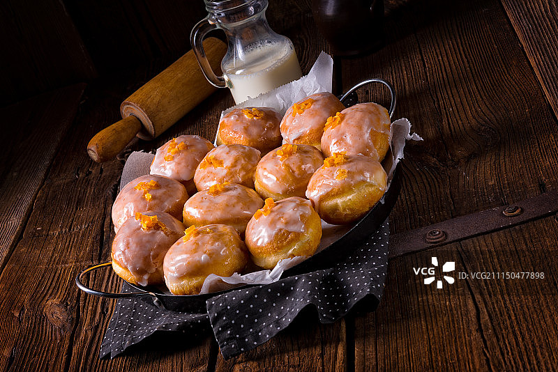 美味的柏林甜甜圈图片素材