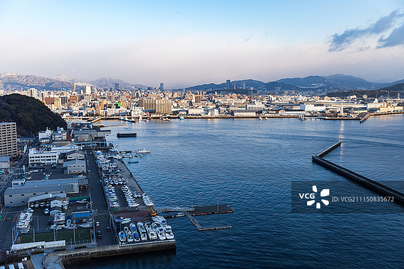 日本广岛清晨城市景观图片素材