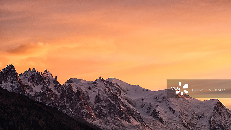 勃朗峰图片素材