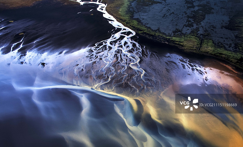 大地抽像派－惊艳的河流图片素材