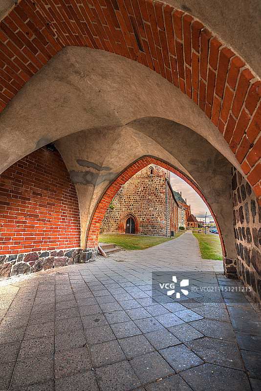 透过米特尔托塔楼的景色图片素材