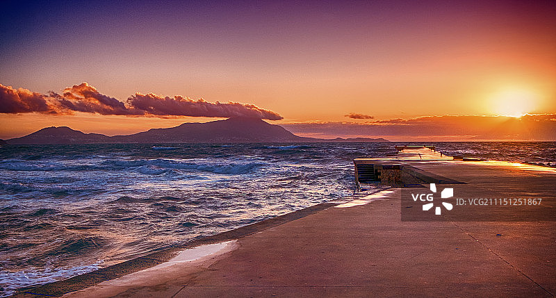 托雷加韦塔的又一个日落图片素材