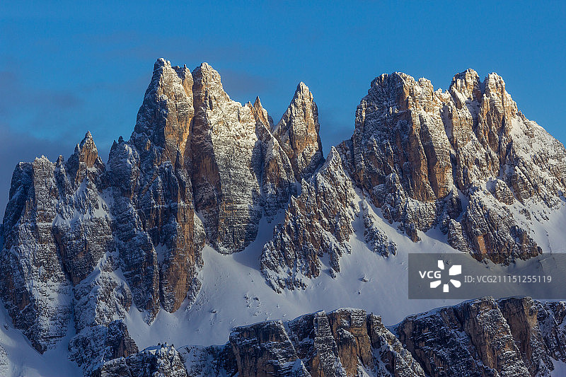 冬季的多洛米蒂山脉，科尔蒂纳丹佩佐图片素材