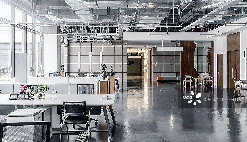 现代办公场所，明亮室内场景图片素材