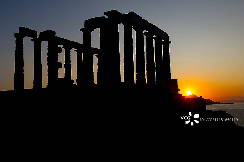 阴影中的宙斯神庙图片素材