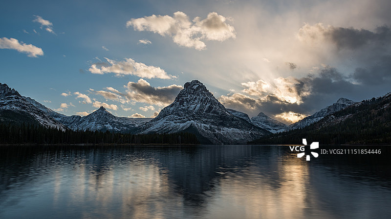 两药湖图片素材
