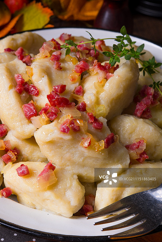 源自波兰的土豆饺子图片素材