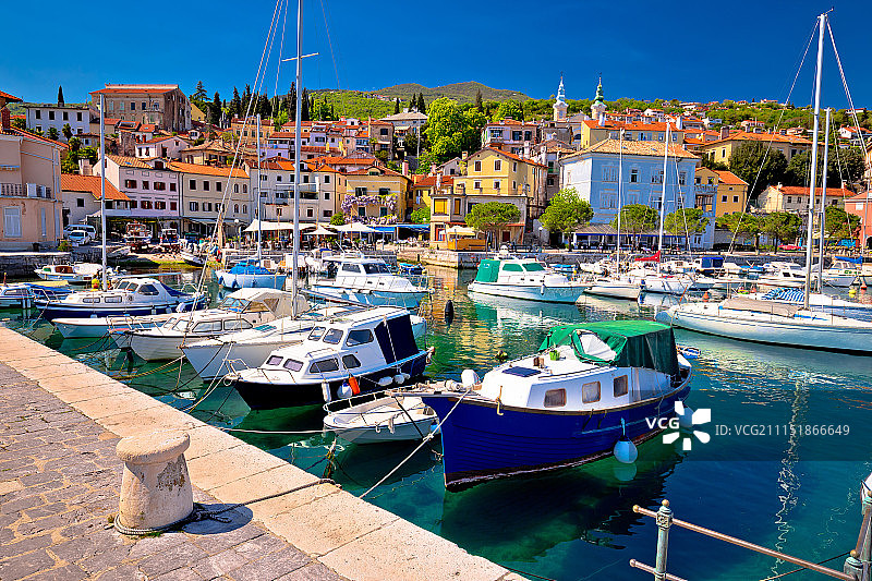 沃洛斯科村的田园地中海海滨图片素材