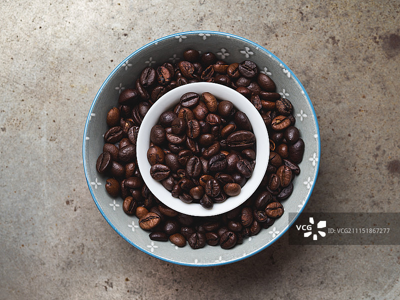 碗里的咖啡豆图片素材