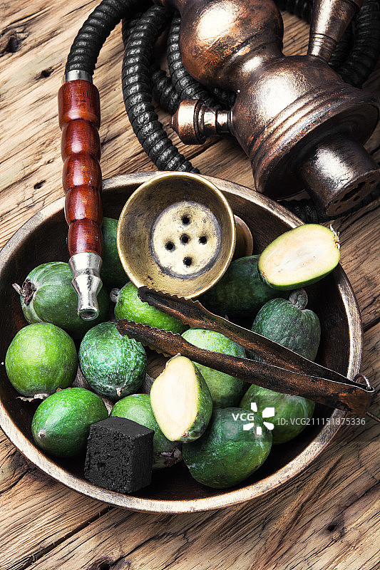 东方水烟与费约果图片素材