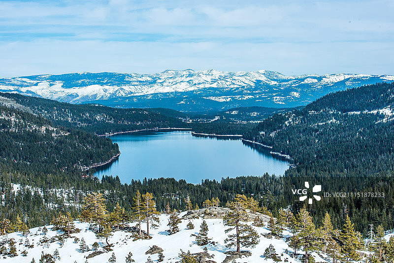 冬季群山对天景观图片素材