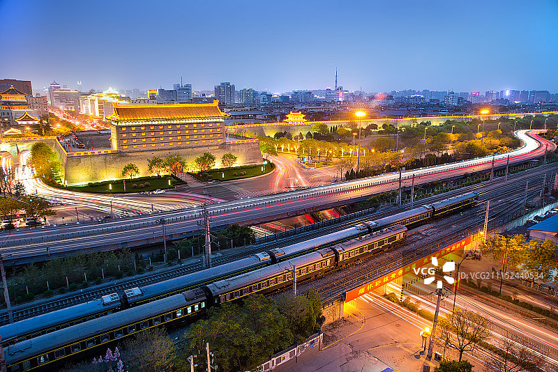 西安城墙北门(安远门)夜景图片素材