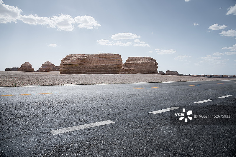 戈壁道路图片素材