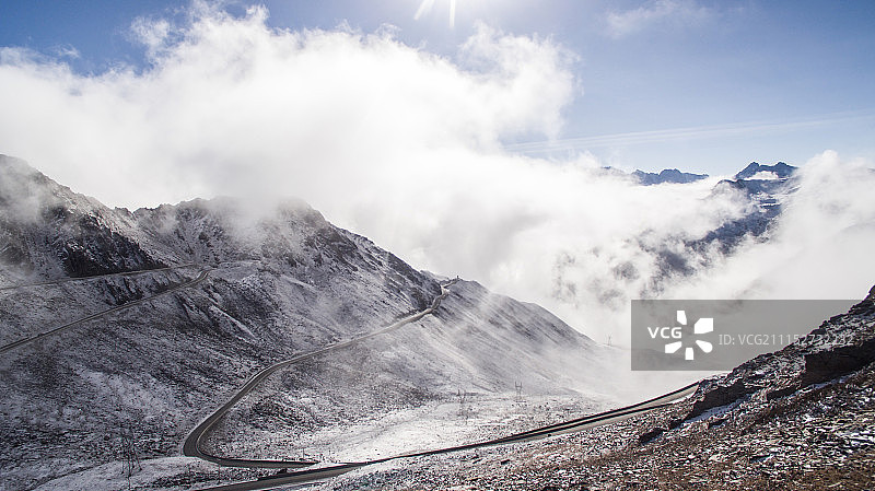 四川省卧龙自然保护区巴郎山航拍图片素材
