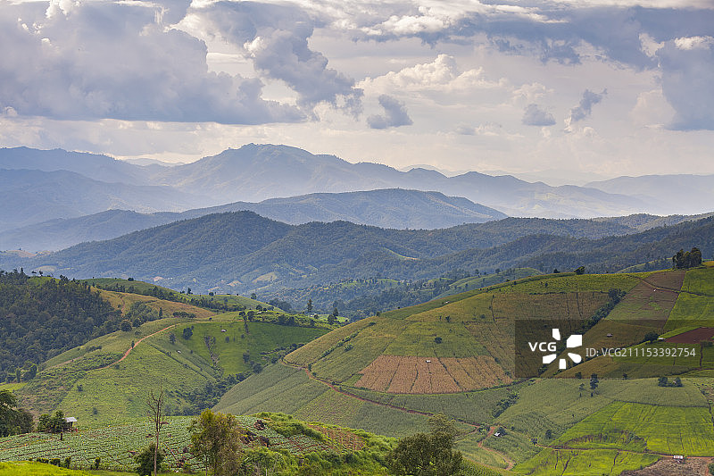 泰国湄占山的早晨景色图片素材