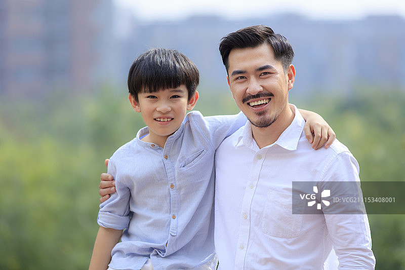 父亲和孩子的时光图片素材