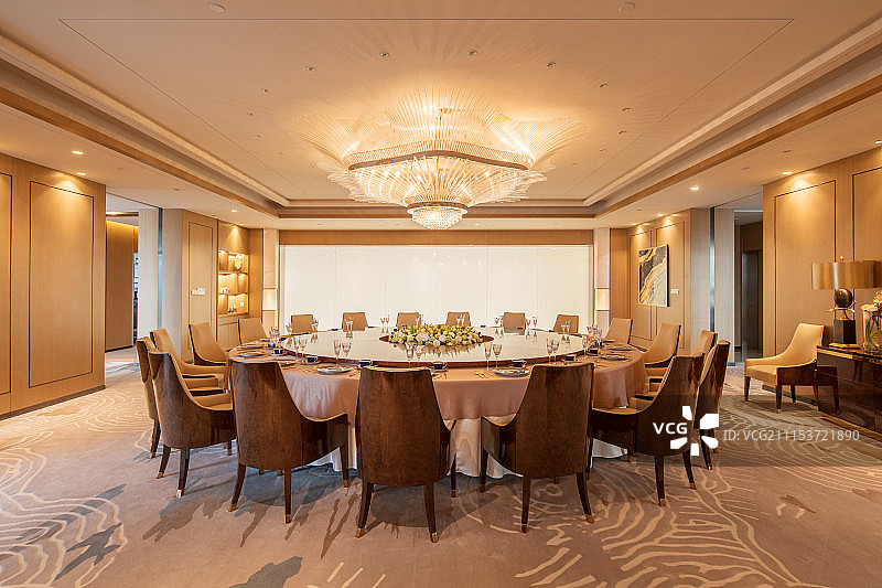 室内建筑餐厅圆桌图片素材