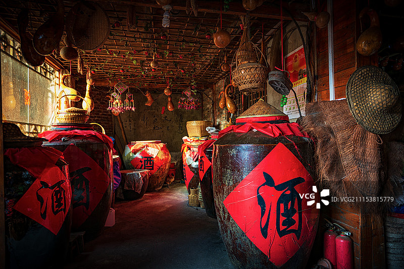 酒坊的酒坛图片素材