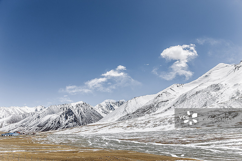 帕米尔高原红其拉甫雪山图片素材