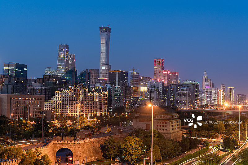 东便门箭楼夜景图片素材
