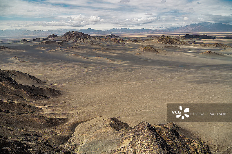 青海柴达木盆地黑山图片素材