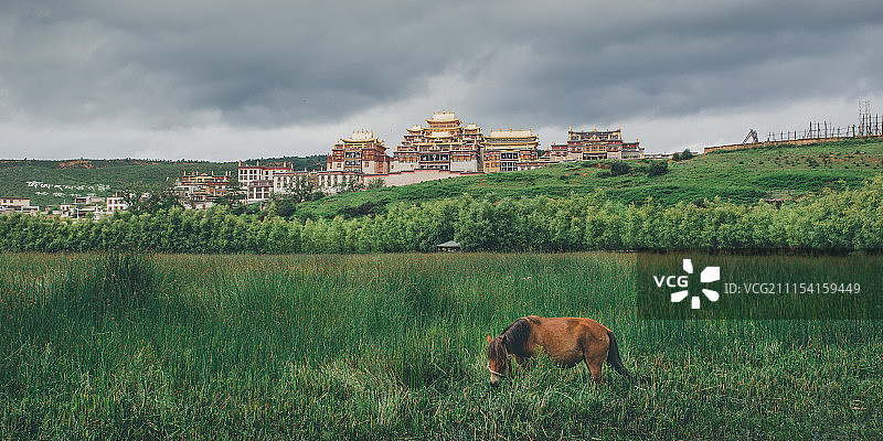 松赞林寺图片素材