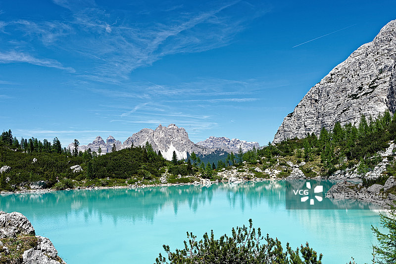 索拉皮斯湖图片素材