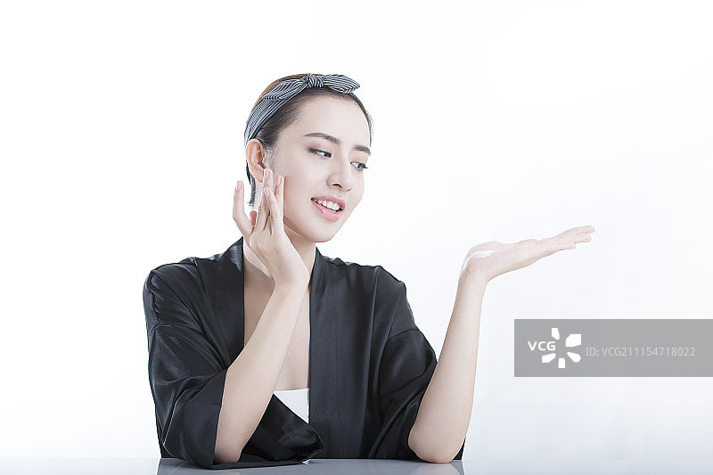 年轻女子美容肖像图片素材