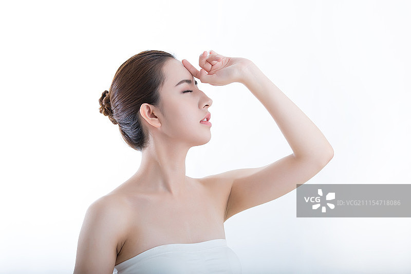 年轻美丽的女子图片素材