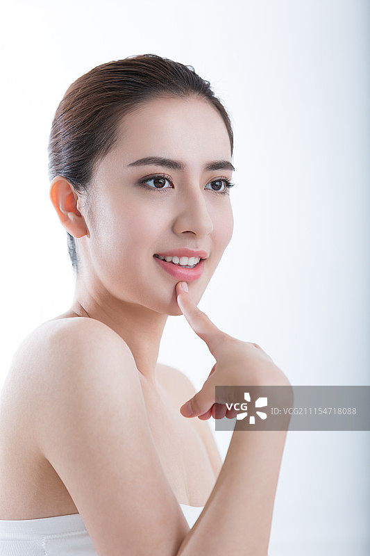 年轻美丽的女子图片素材