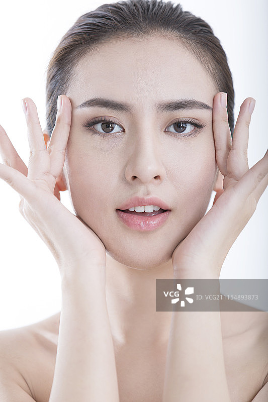 年轻美丽的女子图片素材