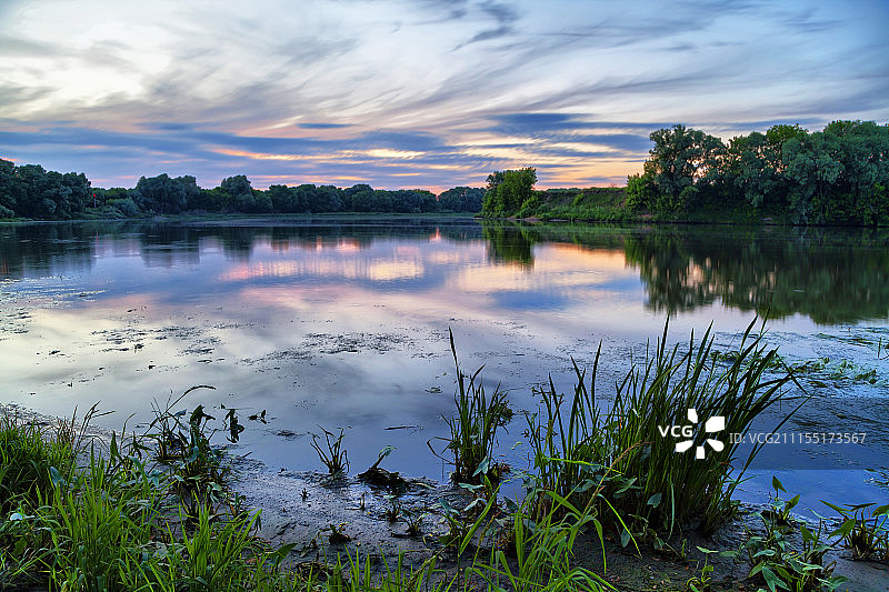 科洛姆纳河畔的傍晚景色图片素材