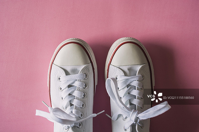 适合休闲装扮的帆布鞋图片素材