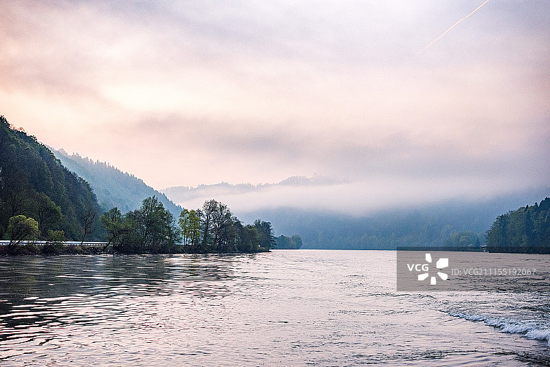 德国帕绍晨雾3图片素材