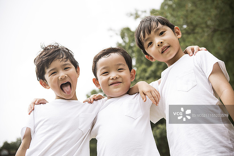 享受运动会的学龄前儿童摄影图片素材