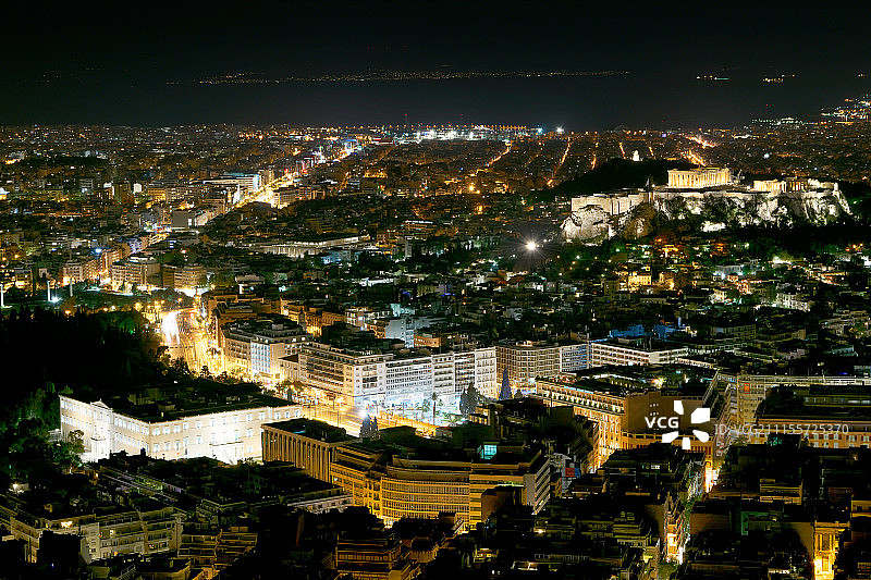 夜晚的灯火辉煌的城市图片素材