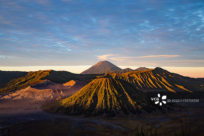 印度尼西亚布罗莫火山日落图片素材