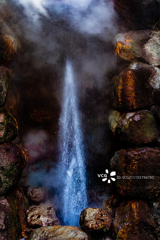 间歇性喷泉图片素材