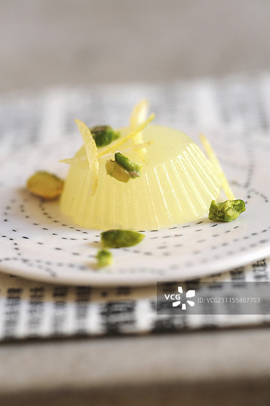 柠檬开心果甜点图片素材