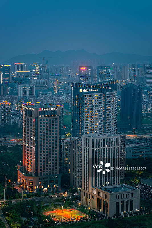 浙医二院滨江院区夜景图片素材