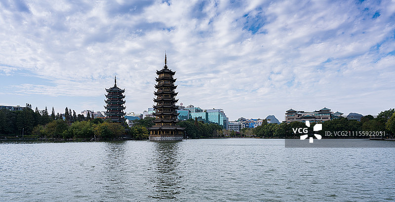 广西桂林日月双塔文化公园图片素材