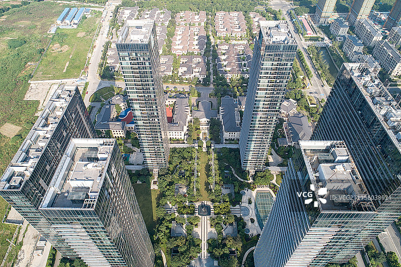 现代简约玻璃摩天大楼图片素材