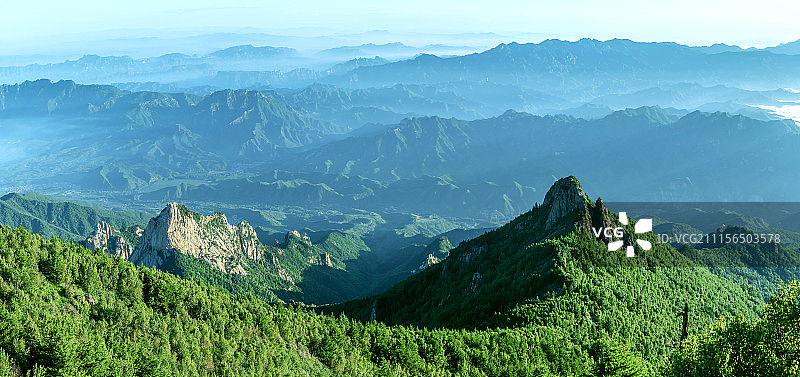 雾灵山图片素材