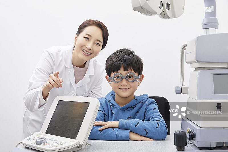 儿童眼科光学商店图片素材